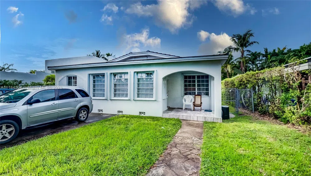 535 W 51st St Miami Beach, FL 33140