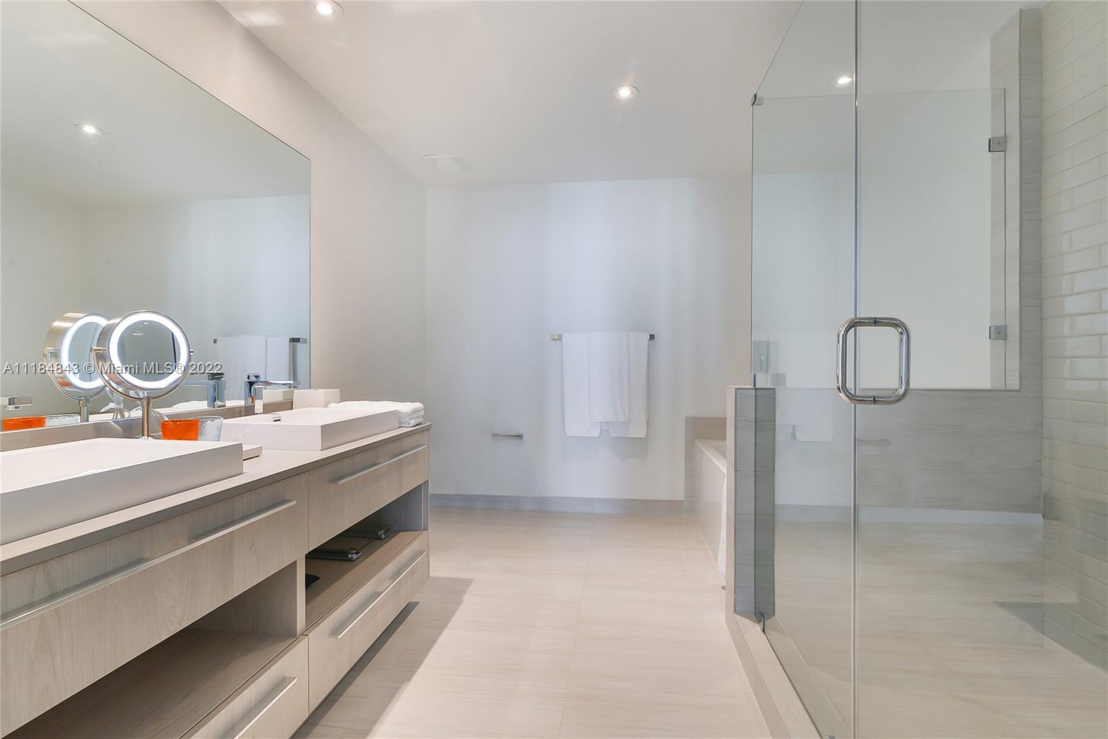 4010 S Ocean Dr #R1405 Hollywood, FL 33019