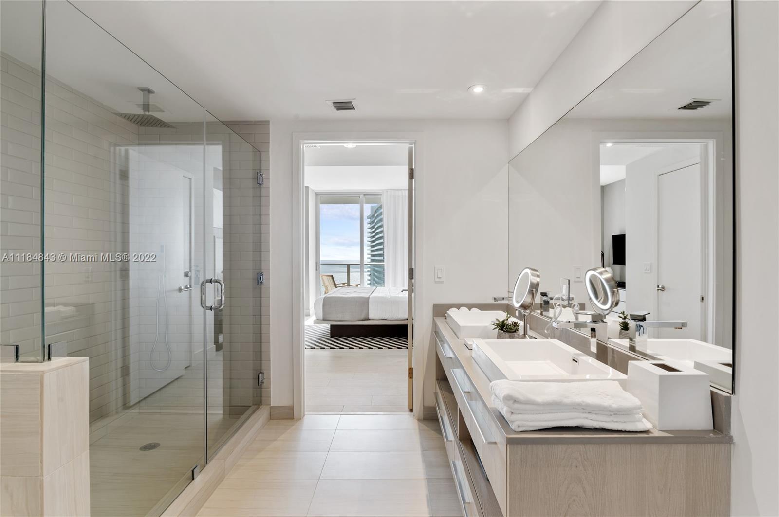 4010 S Ocean Dr #R1405 Hollywood, FL 33019