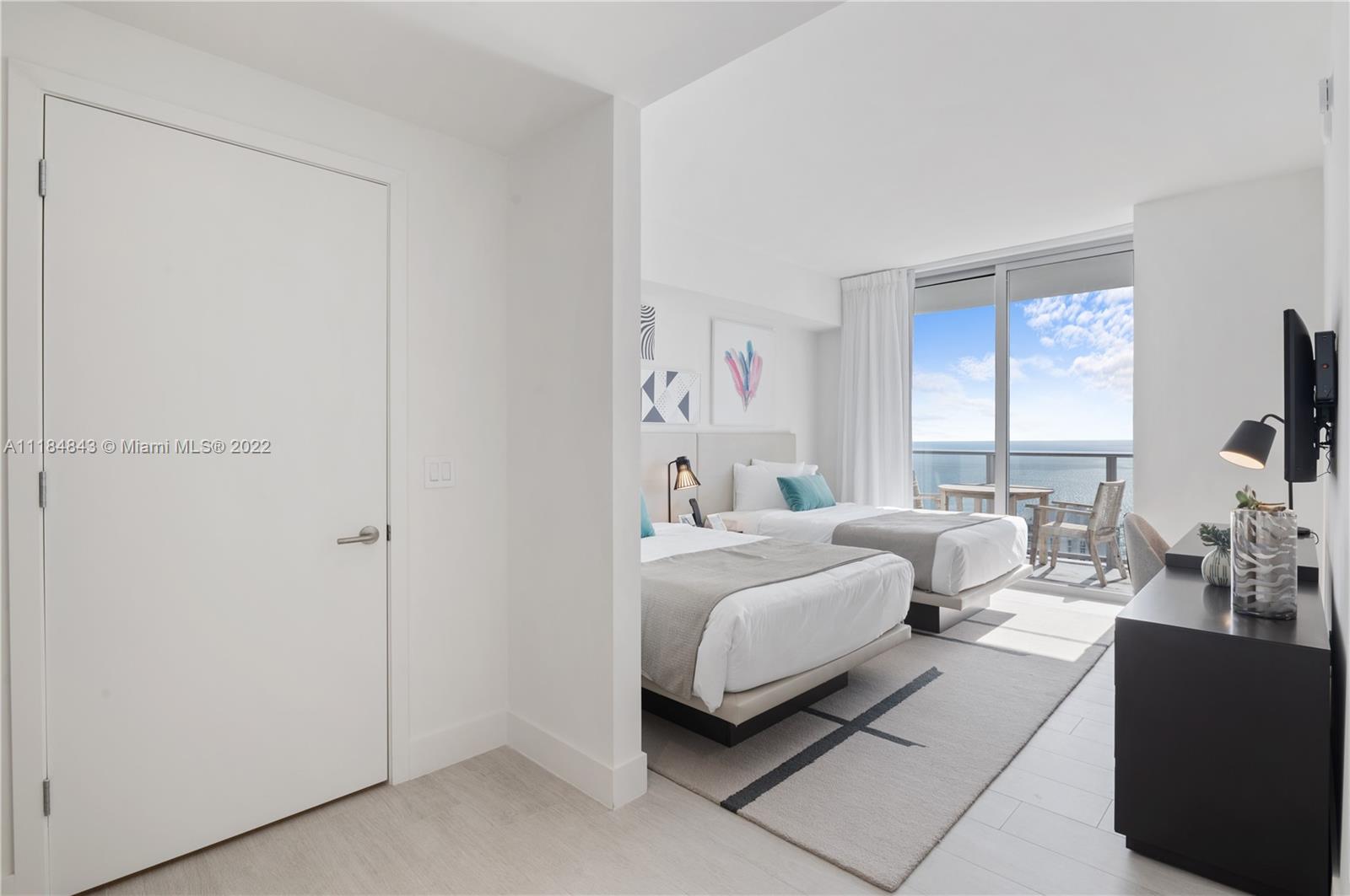 4010 S Ocean Dr #R1405 Hollywood, FL 33019