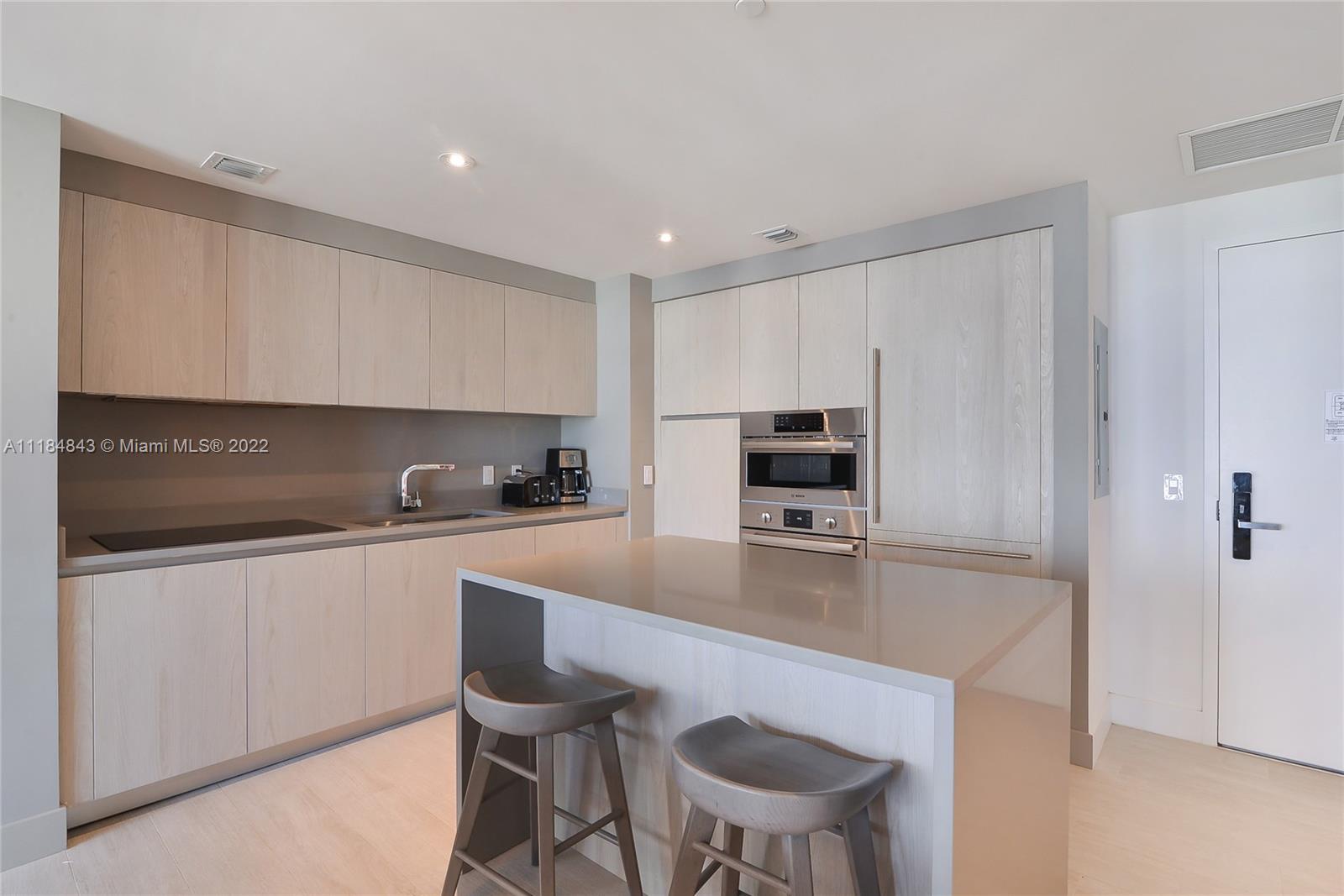 4010 S Ocean Dr #R1405 Hollywood, FL 33019
