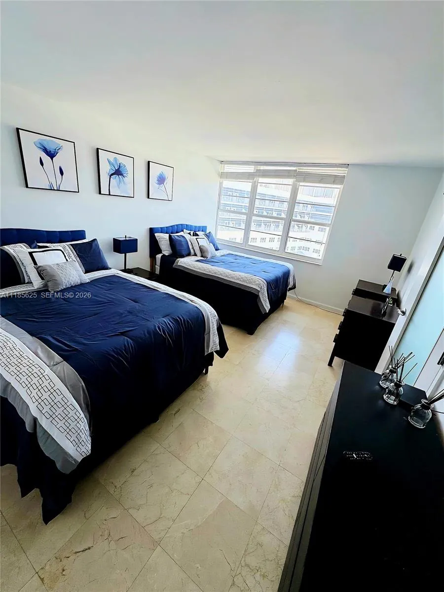 100 Lincoln Rd #1243 Miami Beach, FL 33139