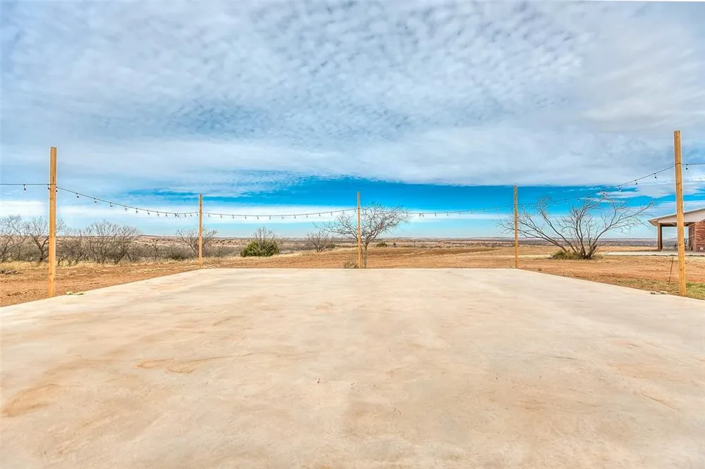 12487 CR 4102 Hermleigh, TX 79526