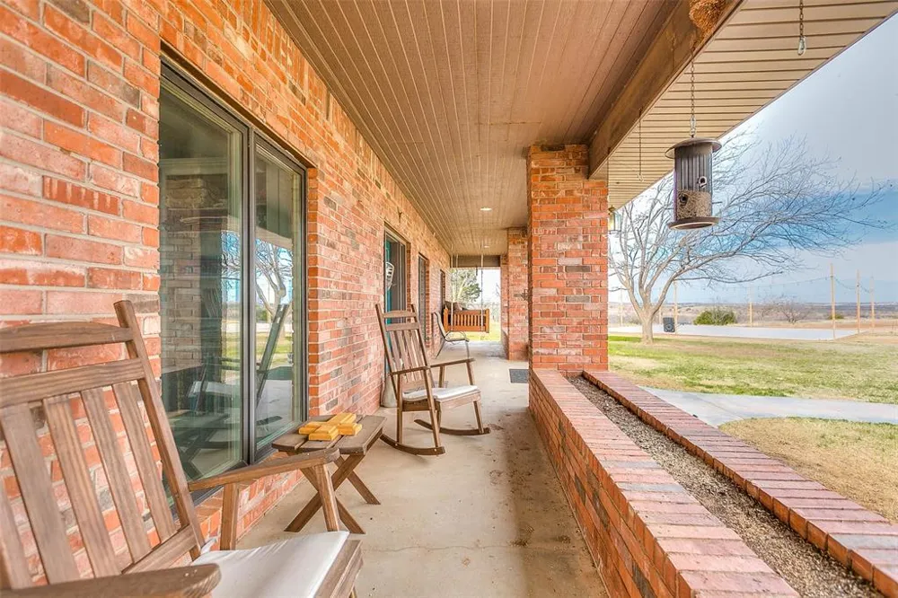 12487 CR 4102 Hermleigh, TX 79526