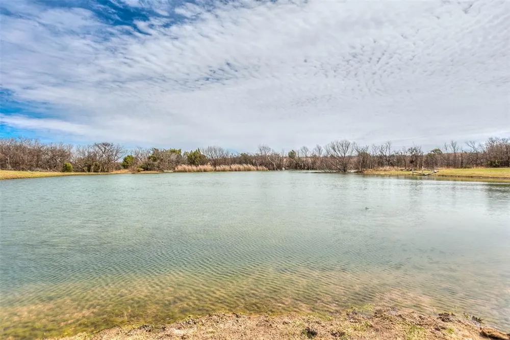 12487 CR 4102 Hermleigh, TX 79526