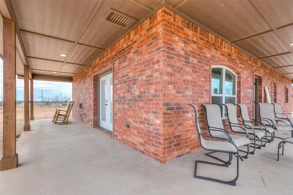 12487 CR 4102 Hermleigh, TX 79526
