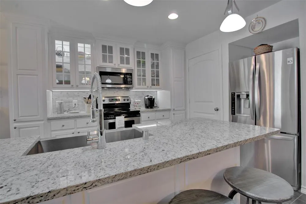 9459 Timberleaf Drive Dallas, TX 75243
