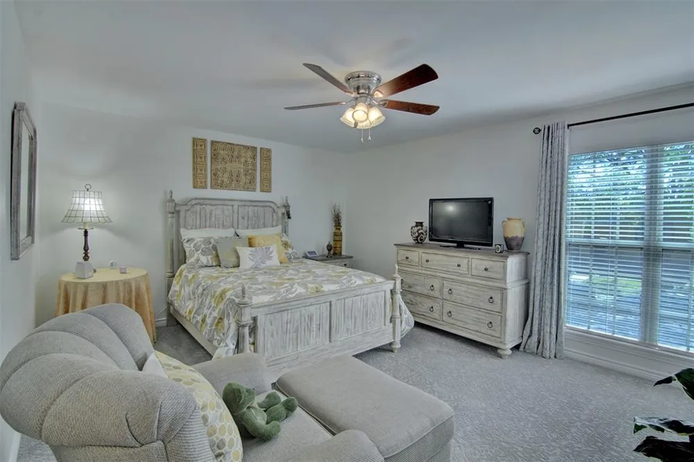 9459 Timberleaf Drive Dallas, TX 75243