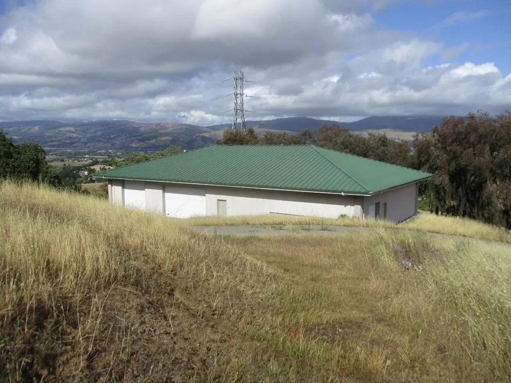 1935 Hayes Lane San Martin, CA 95046