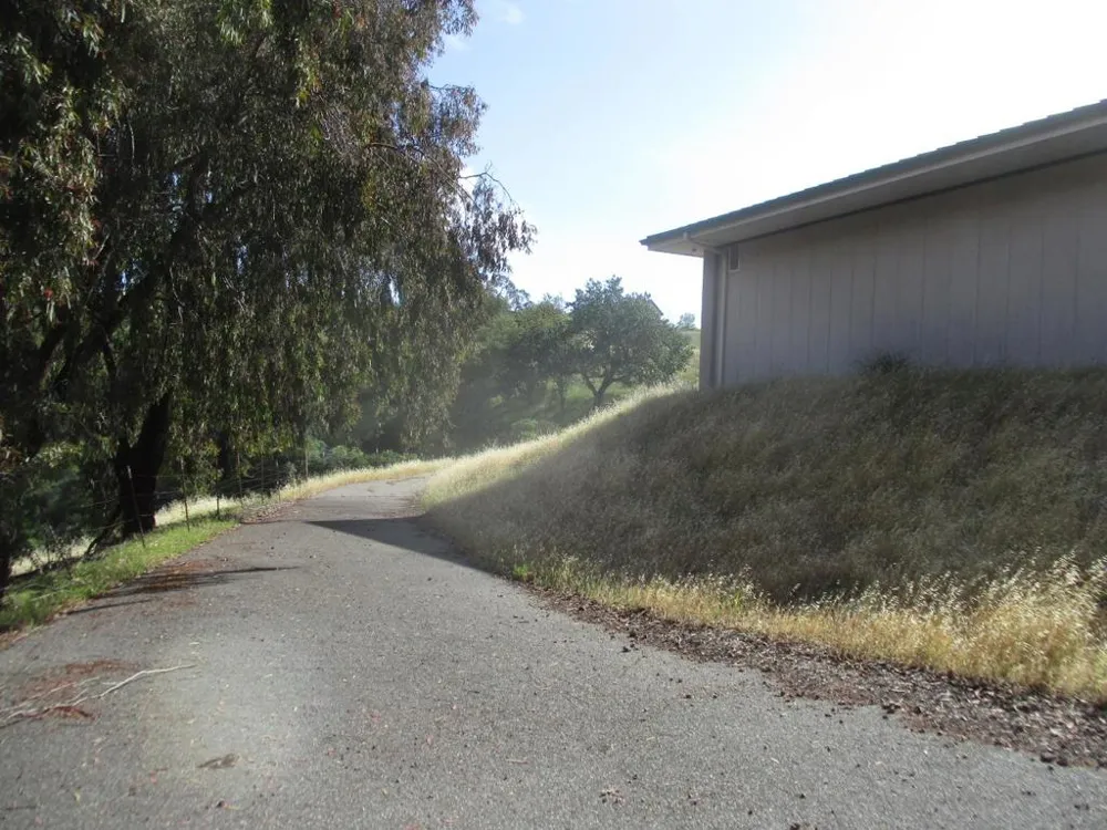 1935 Hayes Lane San Martin, CA 95046