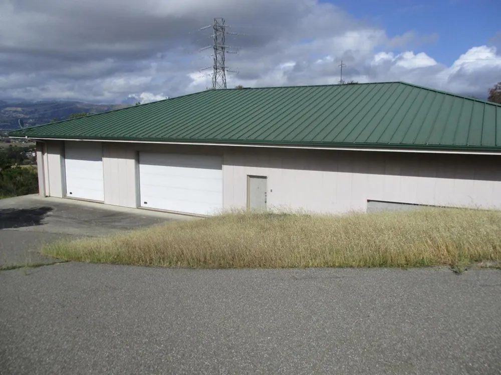 1935 Hayes Lane San Martin, CA 95046