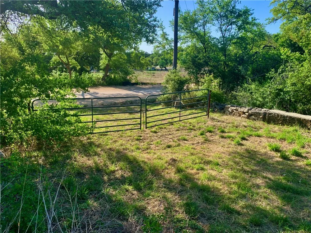 2209 RANCH ROAD 620 Austin, TX 78734