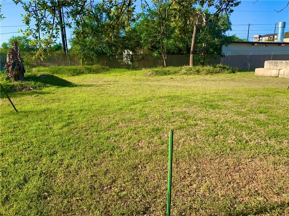 2209 RANCH ROAD 620 Austin, TX 78734