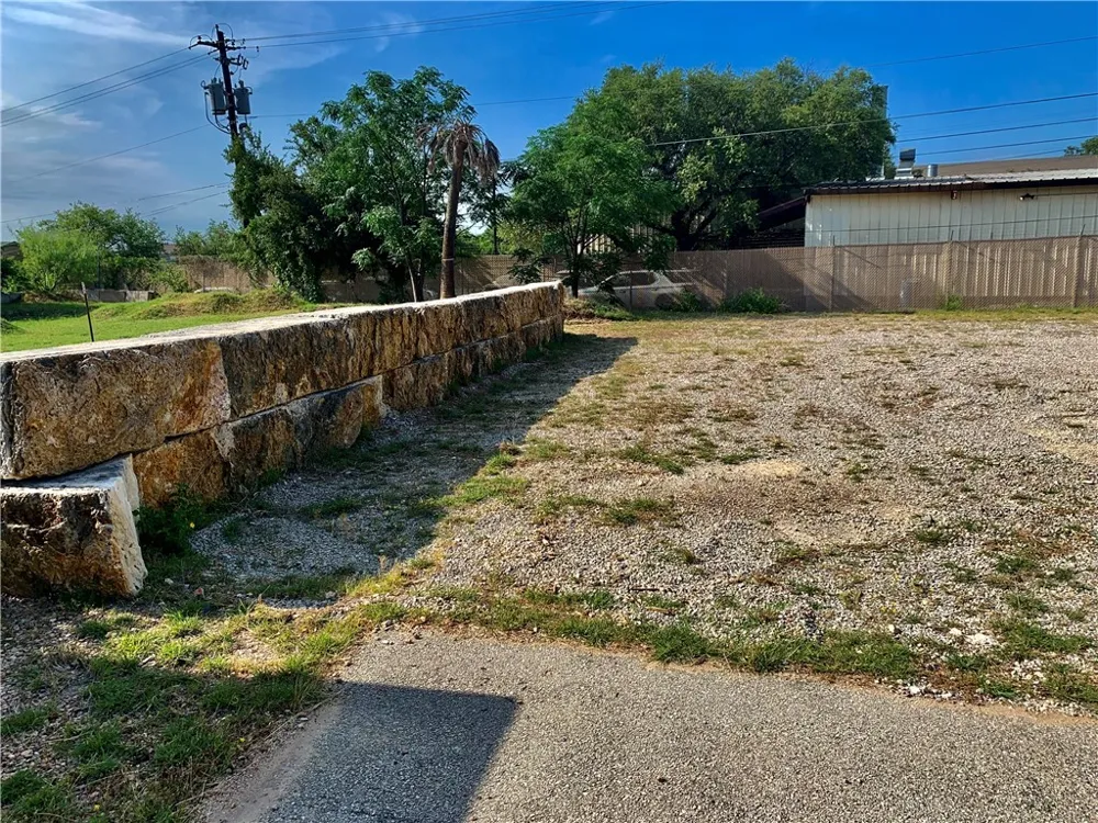 2209 RANCH ROAD 620 Austin, TX 78734