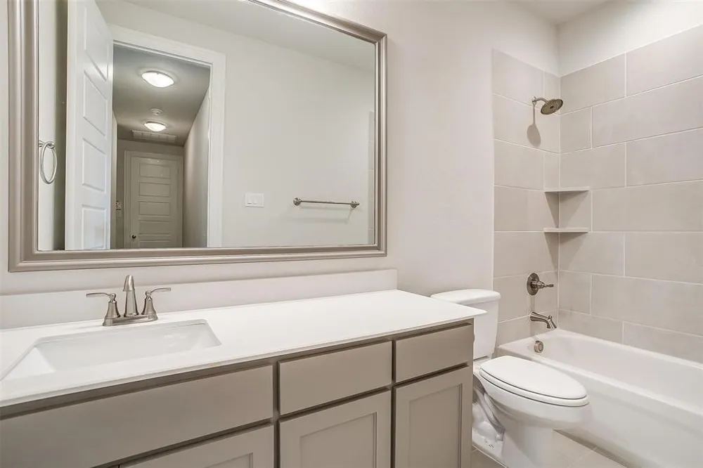 822 Summer Grove Midlothian, TX 76065