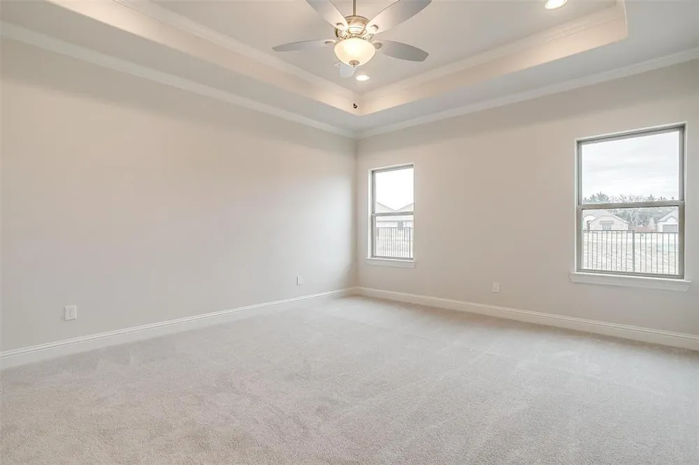 822 Summer Grove Midlothian, TX 76065
