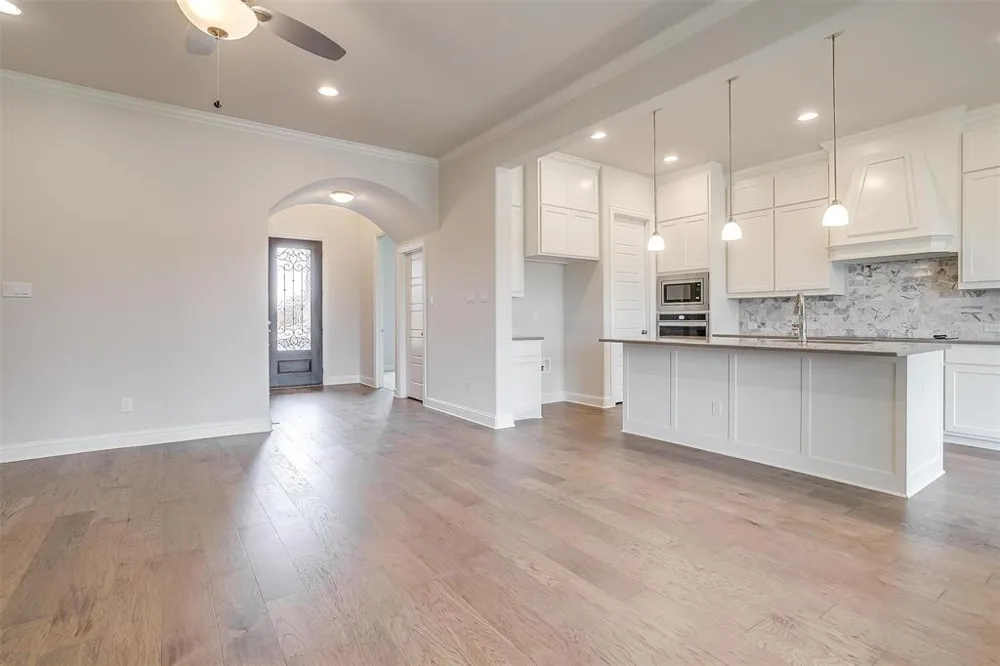 822 Summer Grove Midlothian, TX 76065