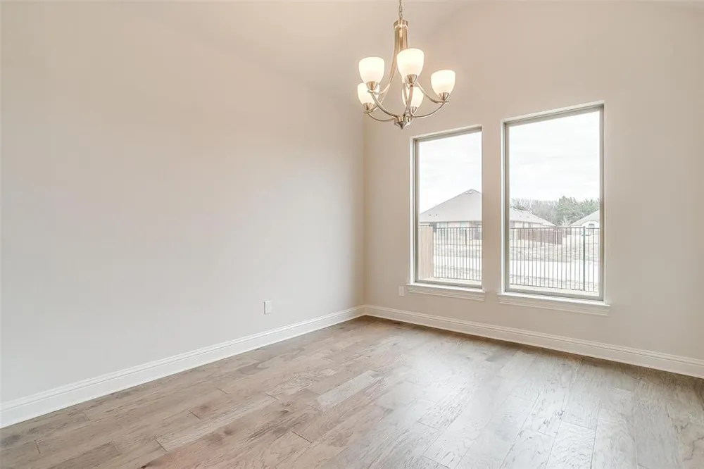 822 Summer Grove Midlothian, TX 76065