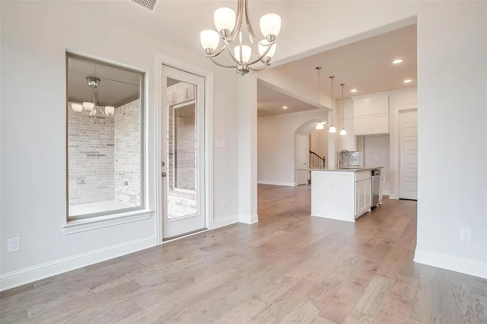 822 Summer Grove Midlothian, TX 76065
