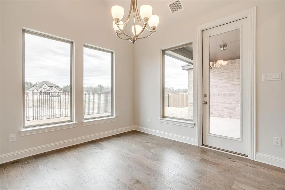 822 Summer Grove Midlothian, TX 76065