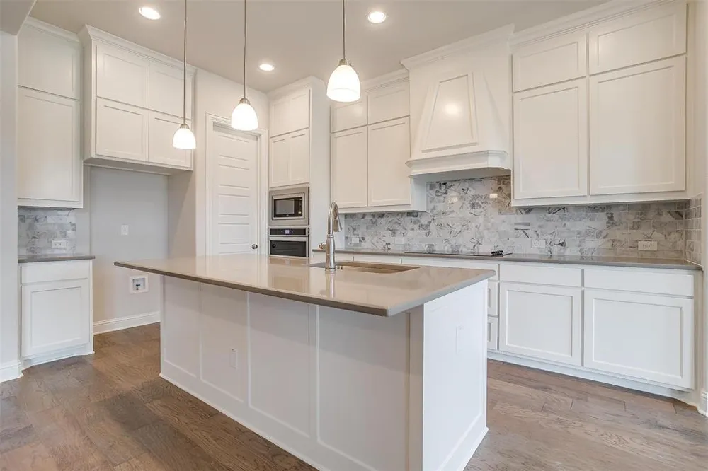 822 Summer Grove Midlothian, TX 76065