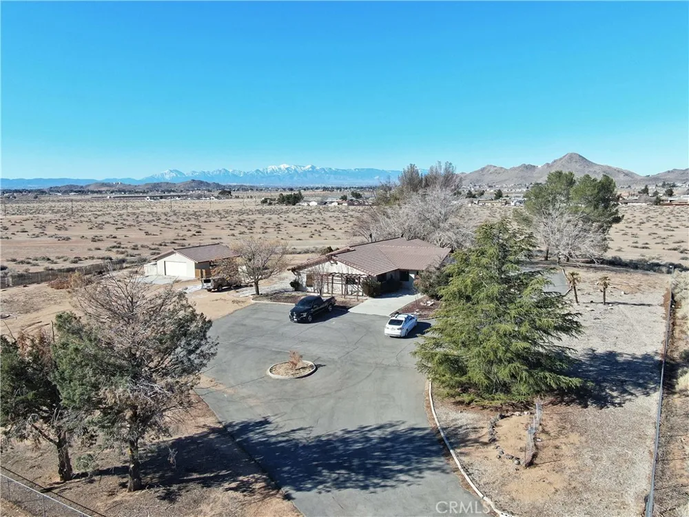 22149 Waalew Road Apple Valley, CA 92307