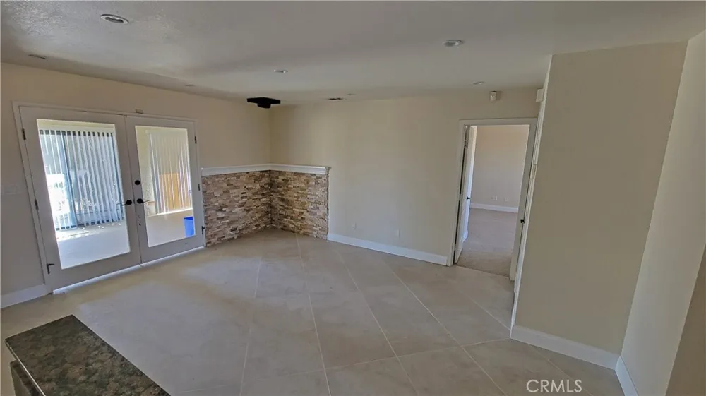 22149 Waalew Road Apple Valley, CA 92307