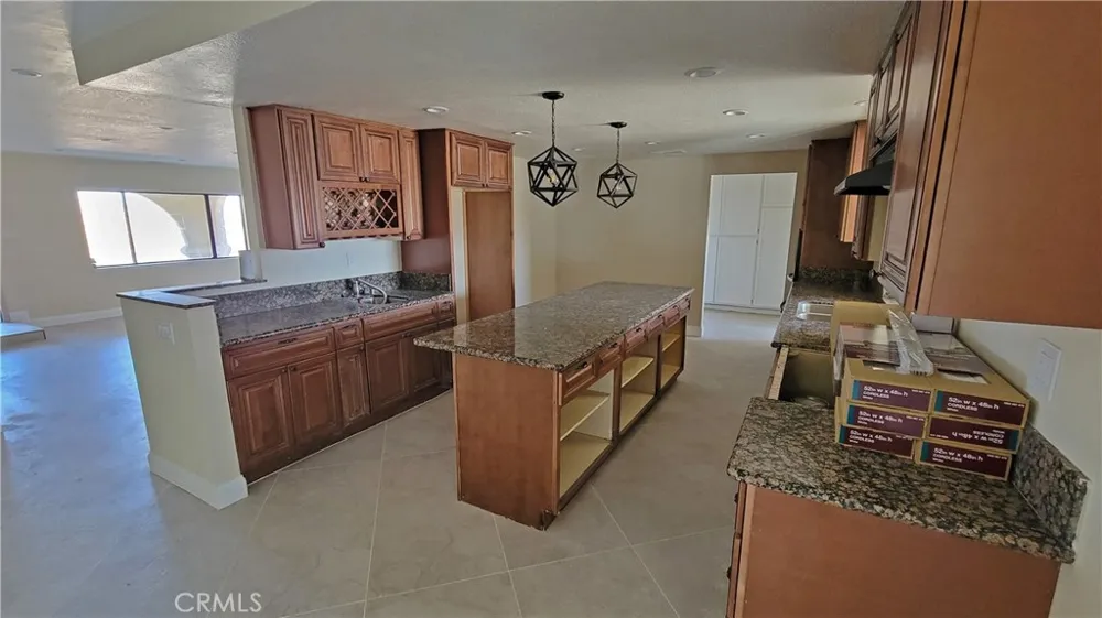 22149 Waalew Road Apple Valley, CA 92307