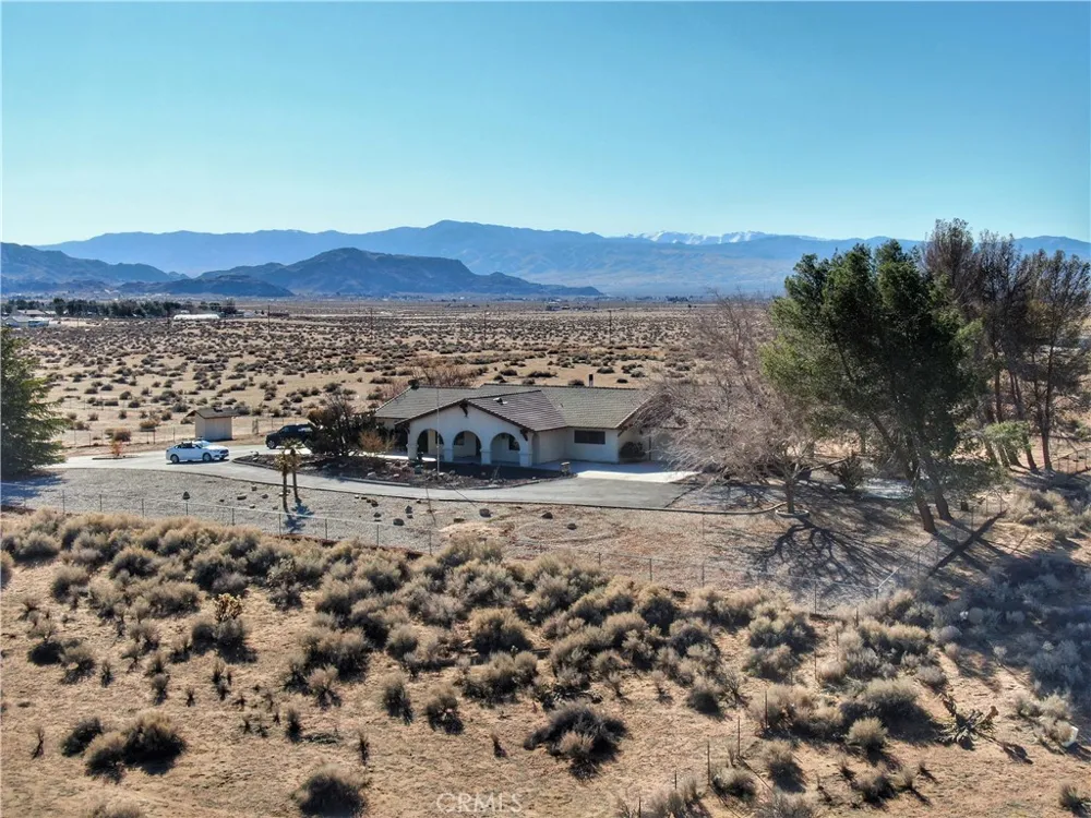 22149 Waalew Road Apple Valley, CA 92307