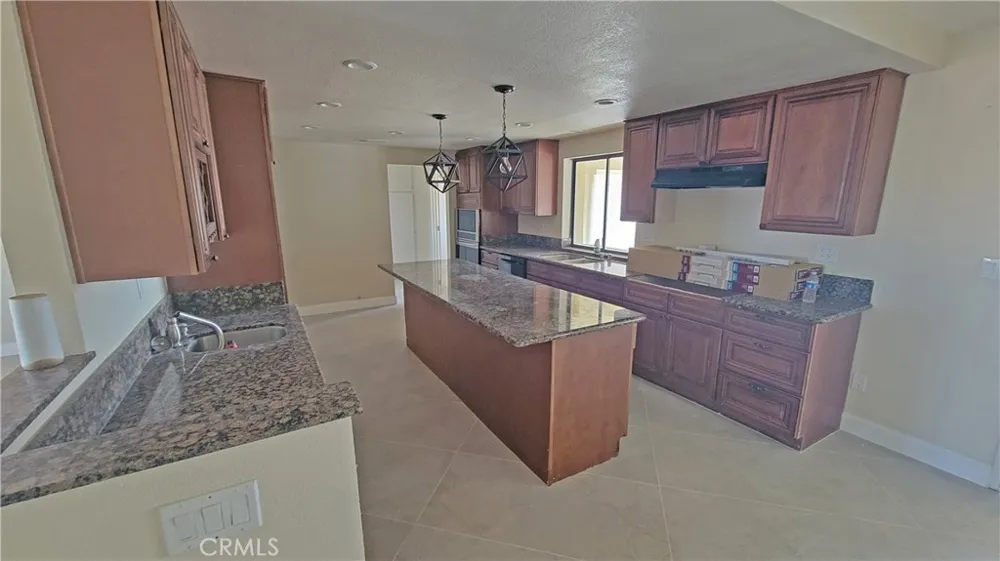 22149 Waalew Road Apple Valley, CA 92307