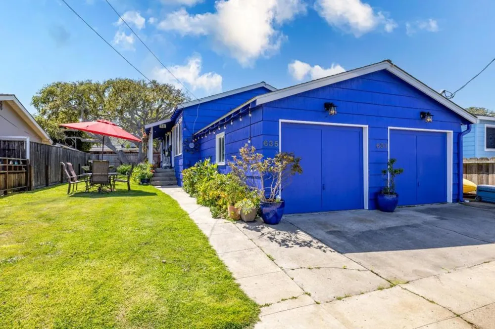 635637 2nd Street Pacific Grove, CA 93950