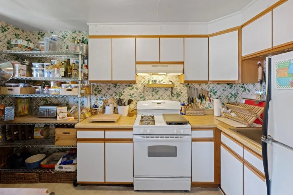 635637 2nd Street Pacific Grove, CA 93950