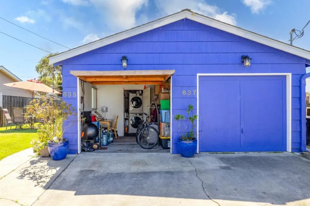 635637 2nd Street Pacific Grove, CA 93950
