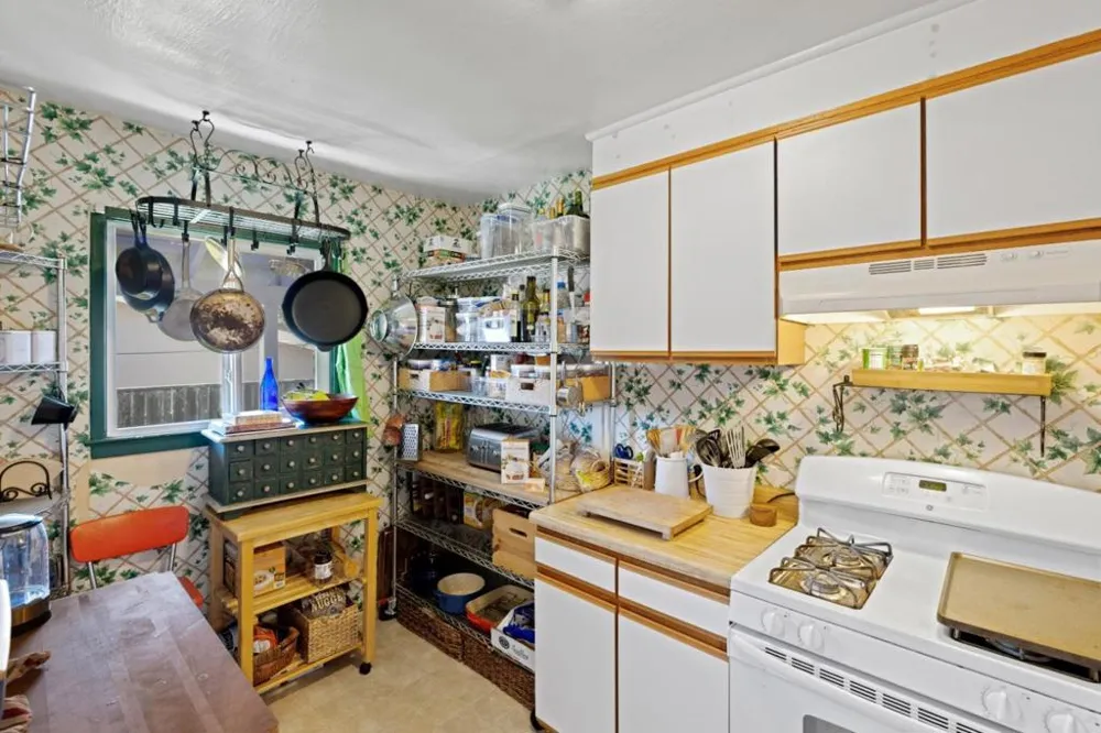 635637 2nd Street Pacific Grove, CA 93950