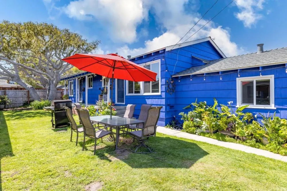 635637 2nd Street Pacific Grove, CA 93950