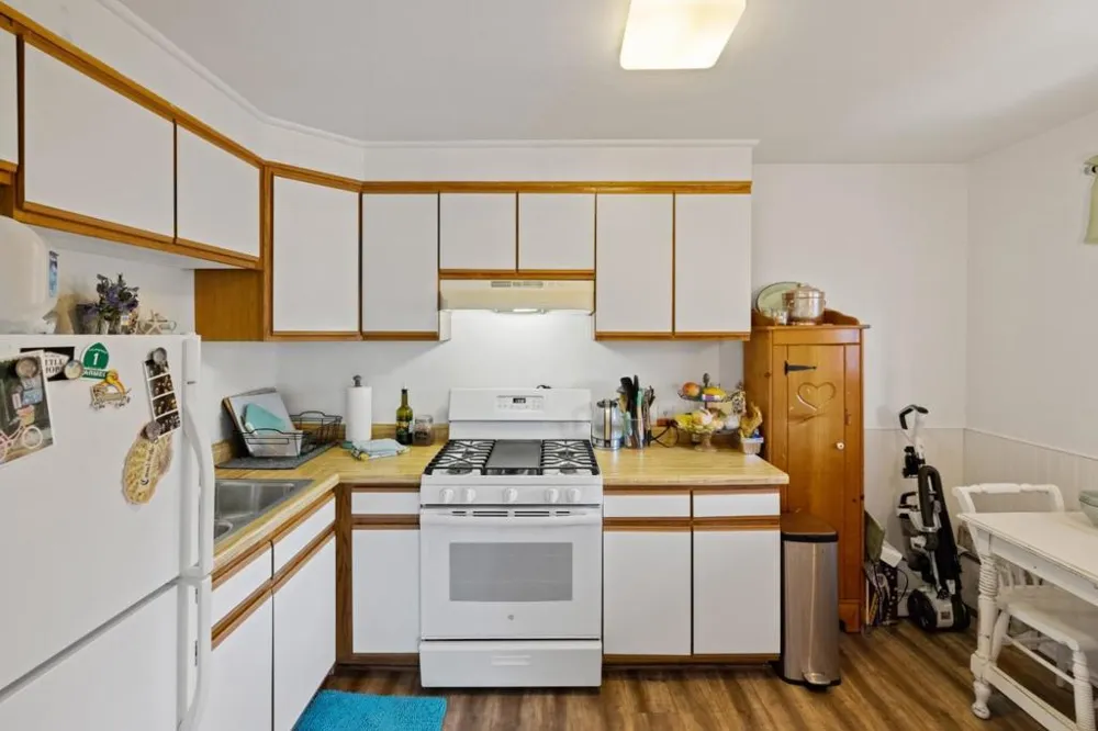 635637 2nd Street Pacific Grove, CA 93950