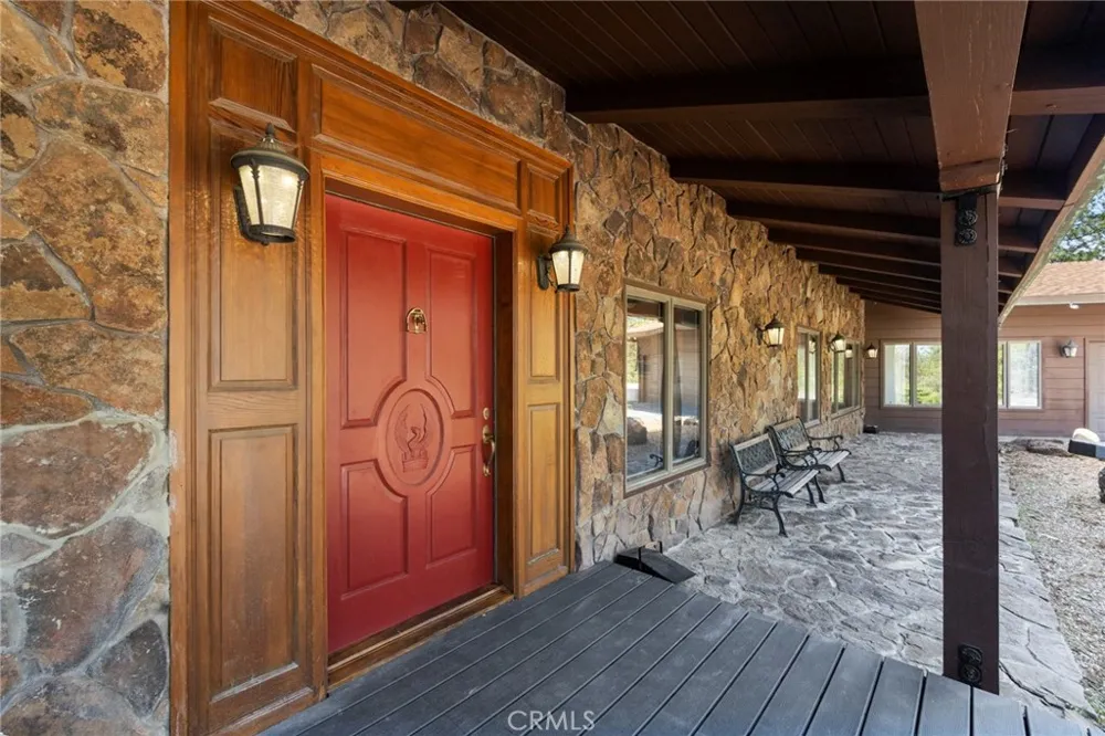 10379 Mcmahon Road Coulterville, CA 95311