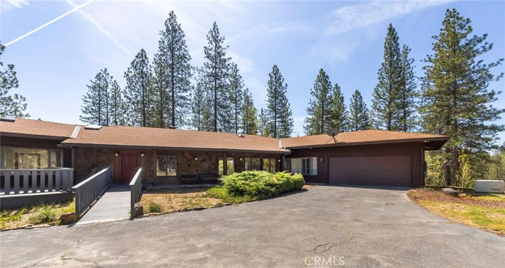 10379 Mcmahon Road Coulterville, CA 95311