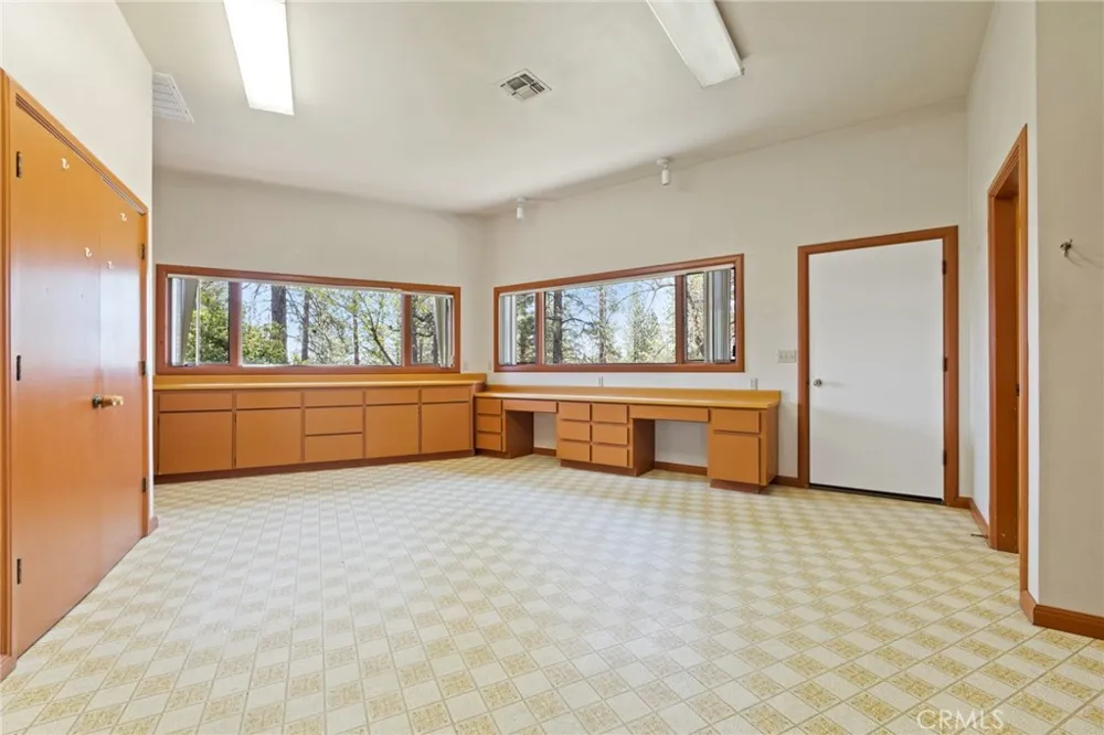 10379 Mcmahon Road Coulterville, CA 95311