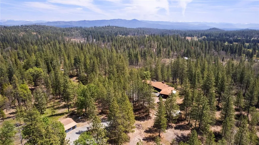 10379 Mcmahon Road Coulterville, CA 95311