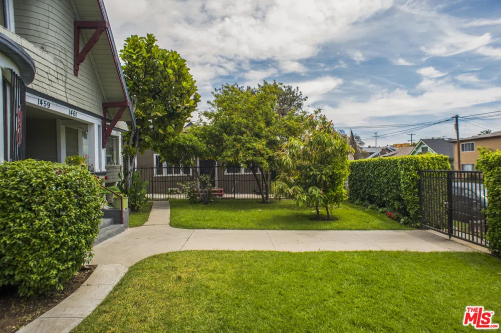 1459 W 29TH STREET Los Angeles, CA 90007