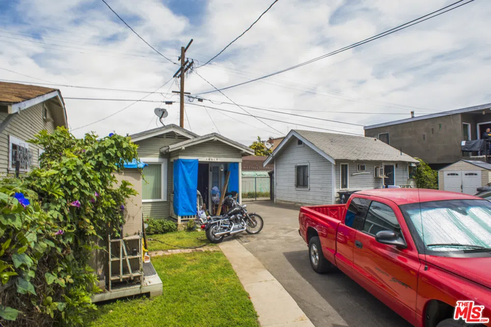 1459 W 29TH STREET Los Angeles, CA 90007