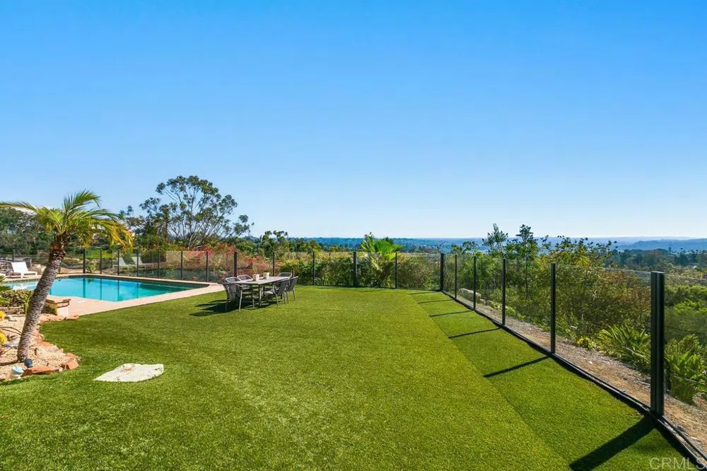 17140 El Mirador Rancho Santa Fe, CA 92067