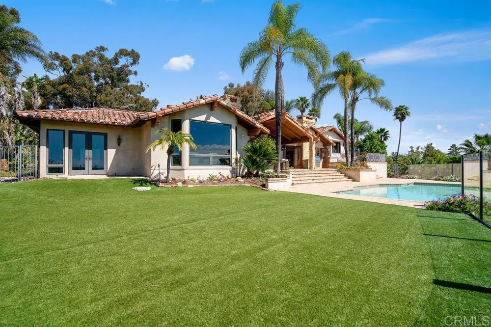 17140 El Mirador Rancho Santa Fe, CA 92067