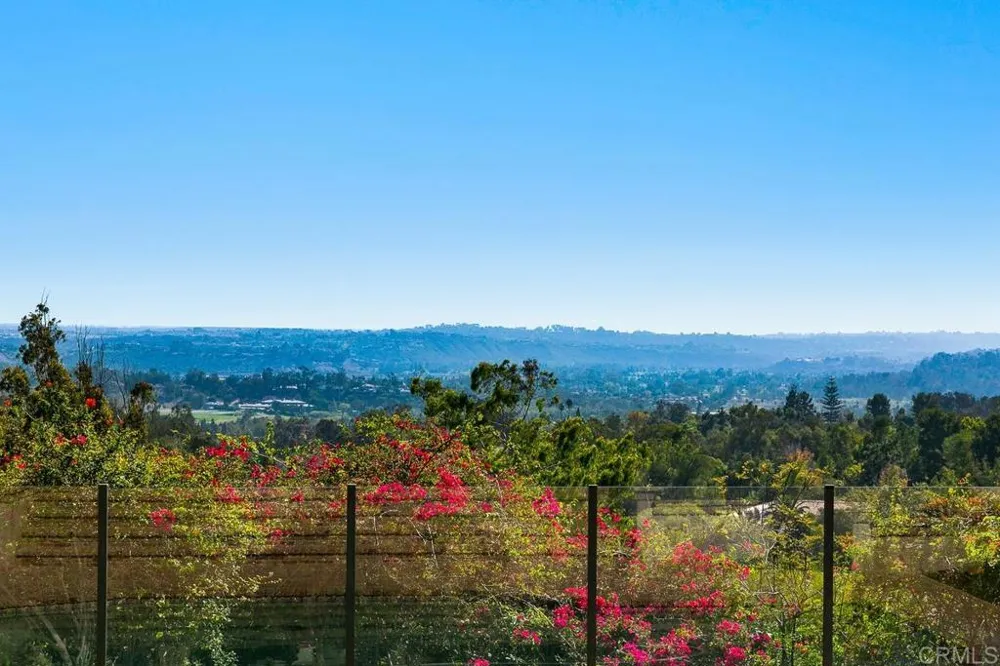 17140 El Mirador Rancho Santa Fe, CA 92067