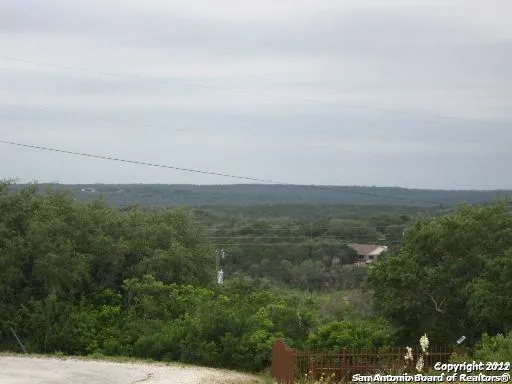 35 Cr 2731 Mico, TX 78056