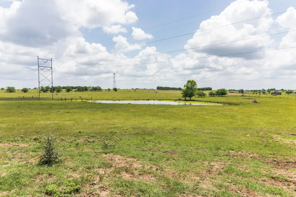 1230 Fm 155 S Weimar, TX 78962