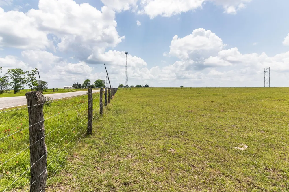 1230 Fm 155 S Weimar, TX 78962