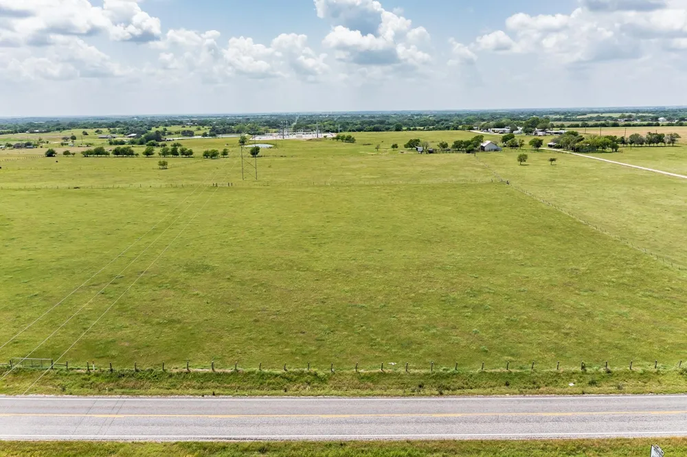 1230 Fm 155 S Weimar, TX 78962