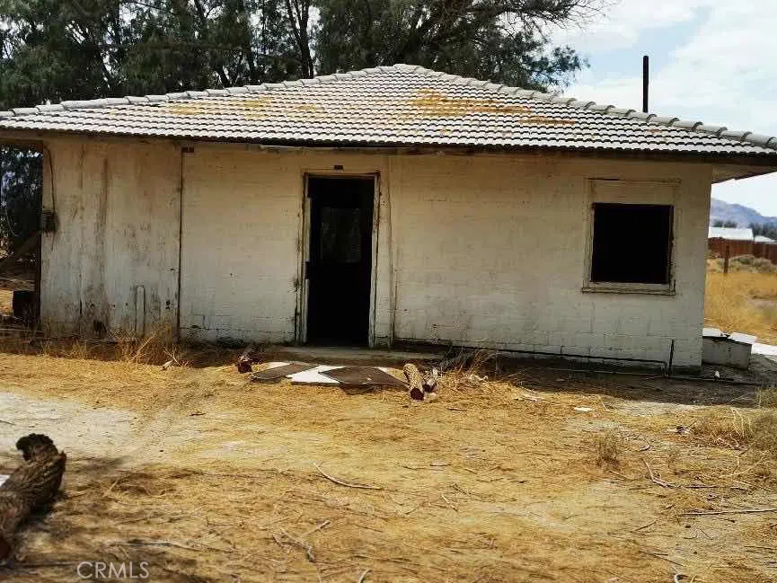 48380 Morgan Lane Newberry Springs, CA 92365
